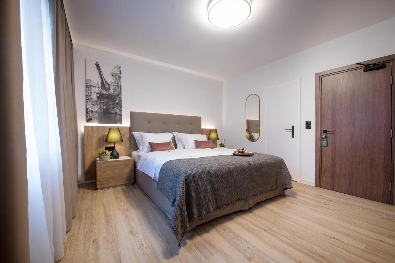 Gaestehaus Zum Roten Hahn Lüneburg Dış mekan fotoğraf