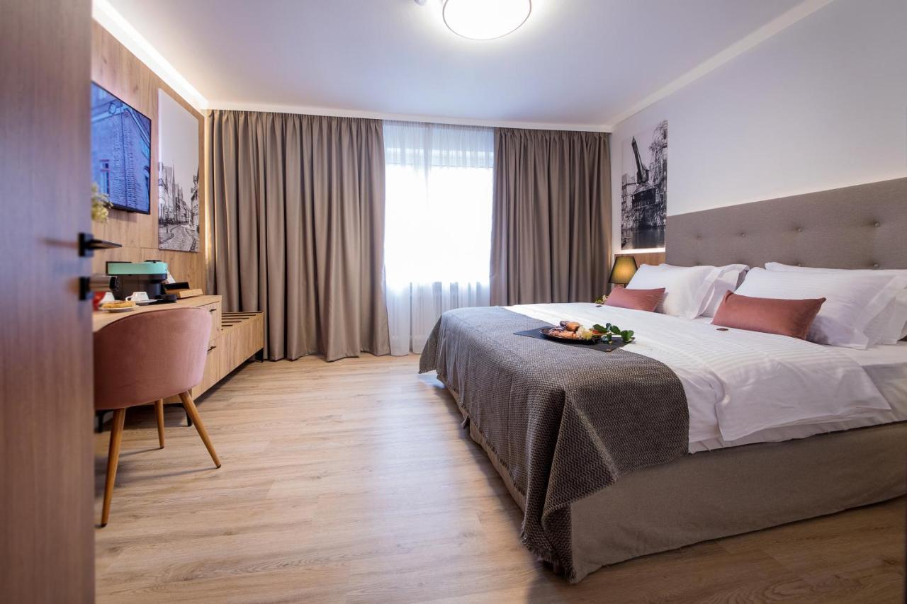 Gaestehaus Zum Roten Hahn Lüneburg Dış mekan fotoğraf