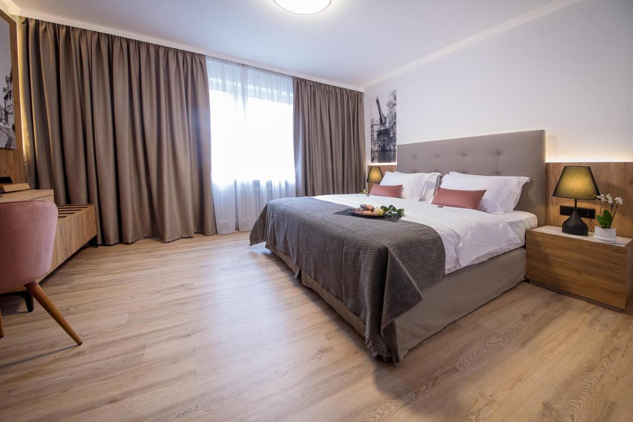 Gaestehaus Zum Roten Hahn Lüneburg Dış mekan fotoğraf